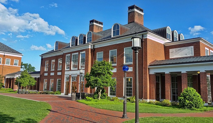 Photo of a university building as an example of getting paid to write academic papers