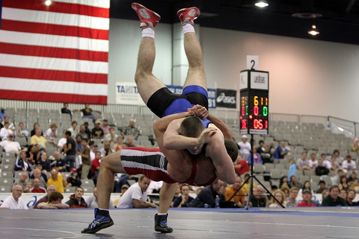 Photo of a wrestling tournament as an example of wrestling articles