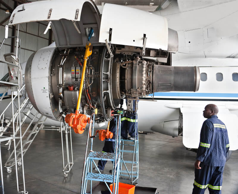 Aircraft Mechanic Job Description and Career Options