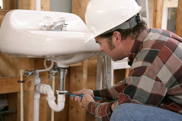 Plumber Salary & Job Description