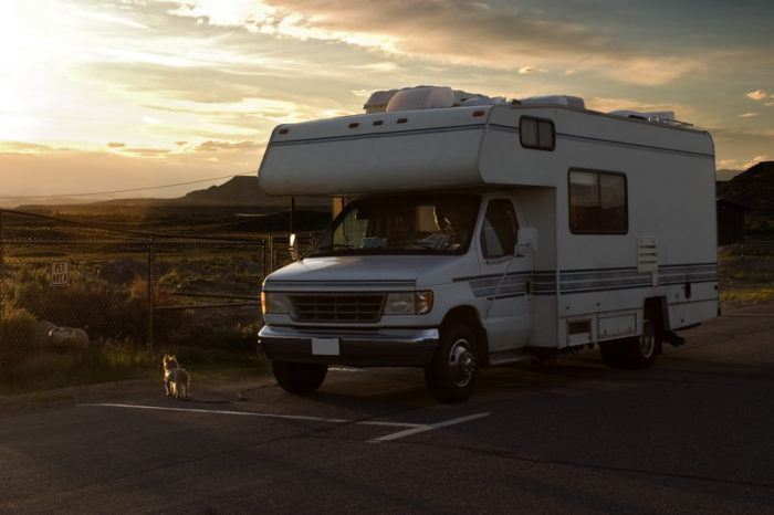 rv in the mountains and a sunset for the best rv affiliate programs