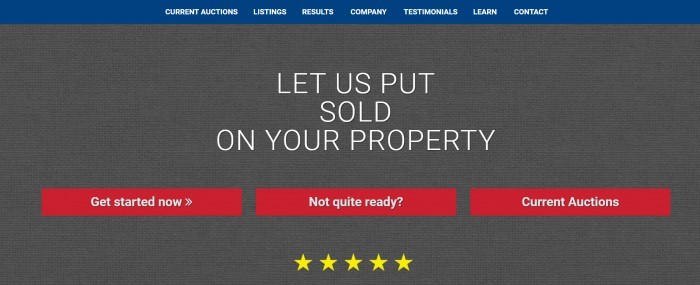 This screenshot of the home page for Wilson Auction Company has a blue navigation bar with white text above a gray burlap main section behind white text, three red call to action buttons, and five gold stars.