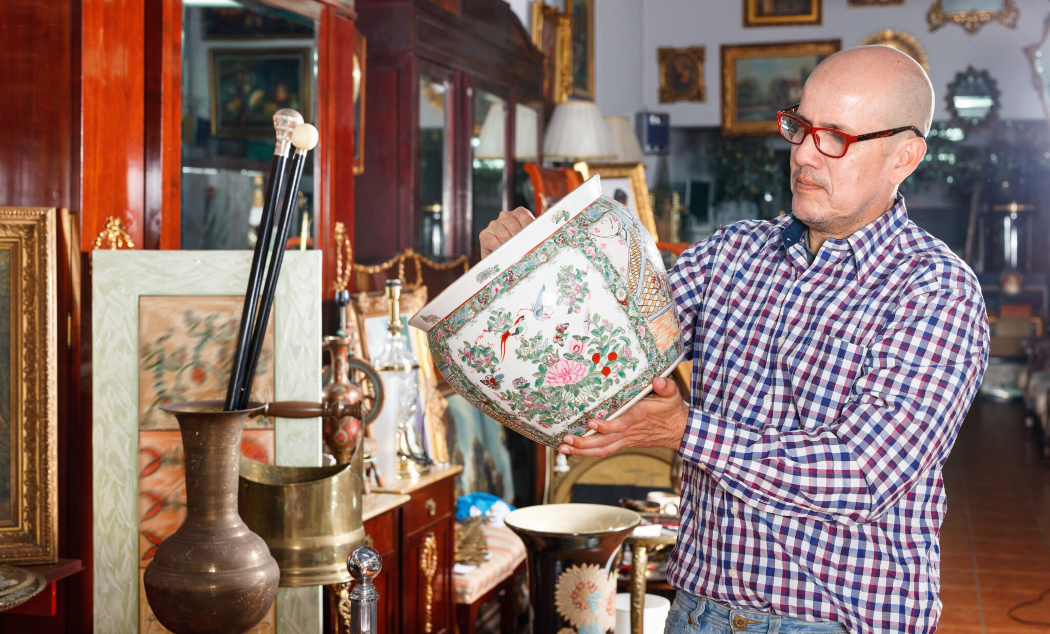 How to Sell Antiques Online